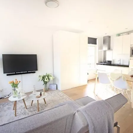 Design With Stunning View Over West Lejlighed *